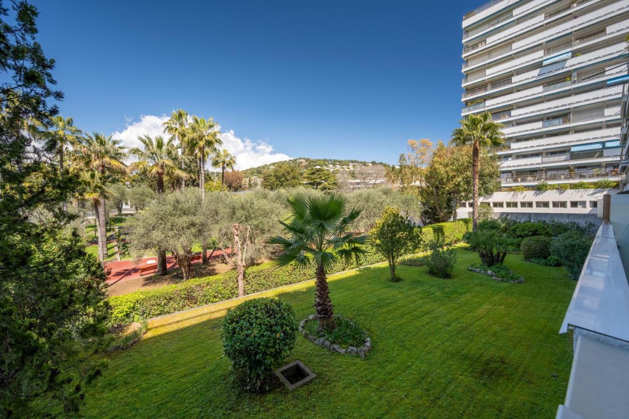 Le Vallauris Cannes Buitenkant foto